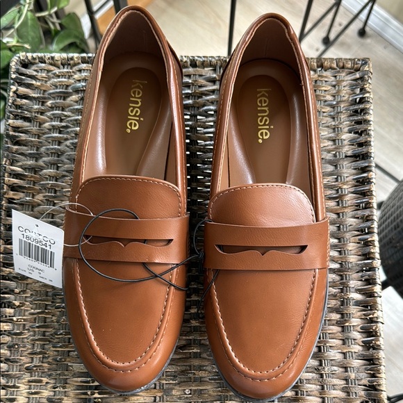 Kensie Shoes - Kensie Brown Loafers women’s‎ size 9
